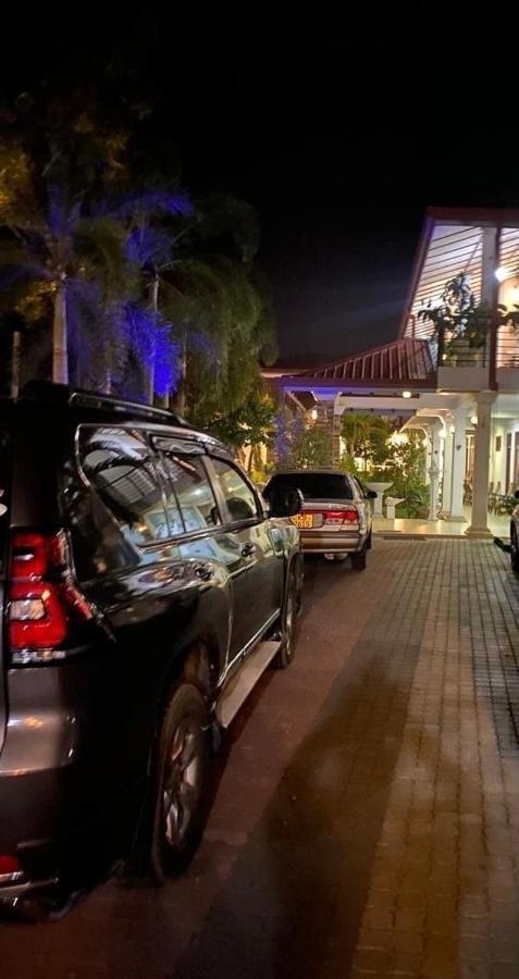 Royal Nest Bed & Breakfast Polonnaruwa Bagian luar foto