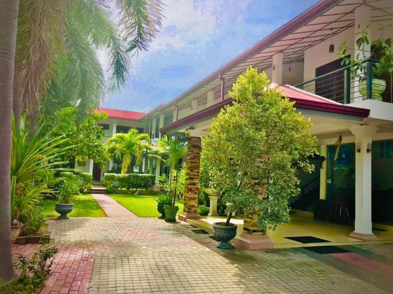 Royal Nest Bed & Breakfast Polonnaruwa Bagian luar foto